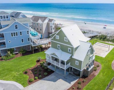 Gorgeous 5-bedroom oceanfront home in North Topsail Beach, NC